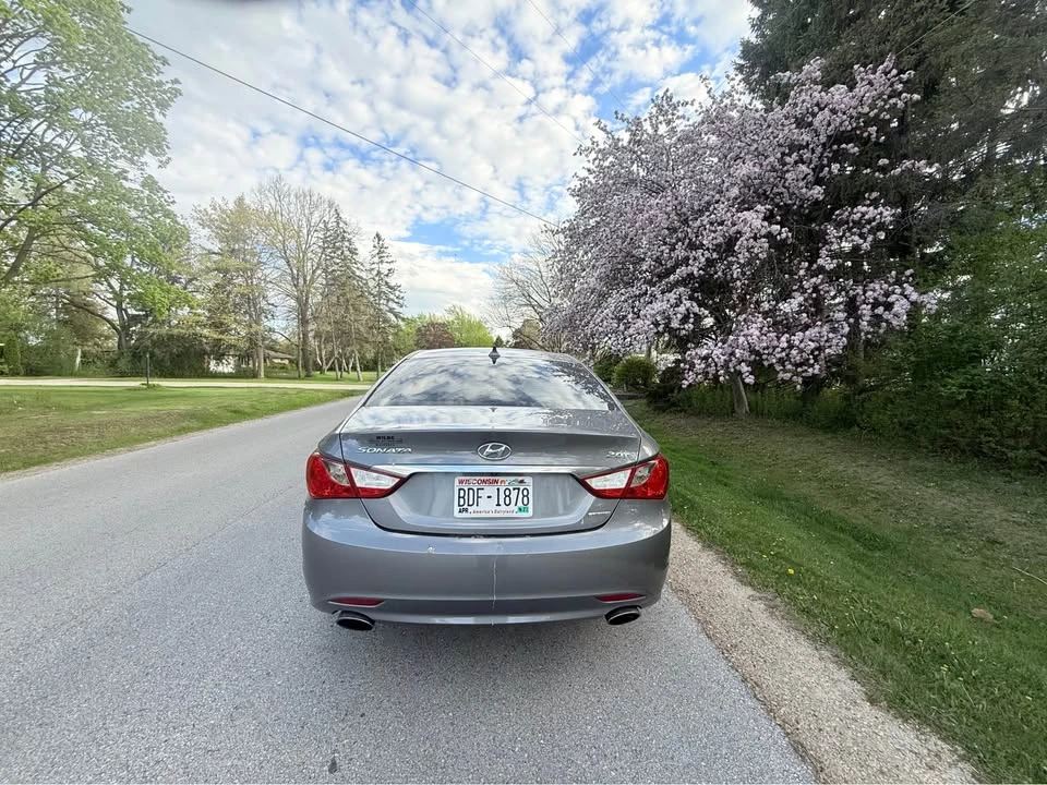 2011 Hyundai Sonata - Image 6 of 19