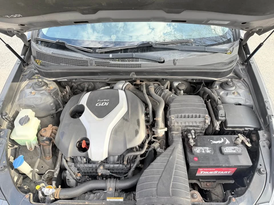 2011 Hyundai Sonata - Image 16 of 19