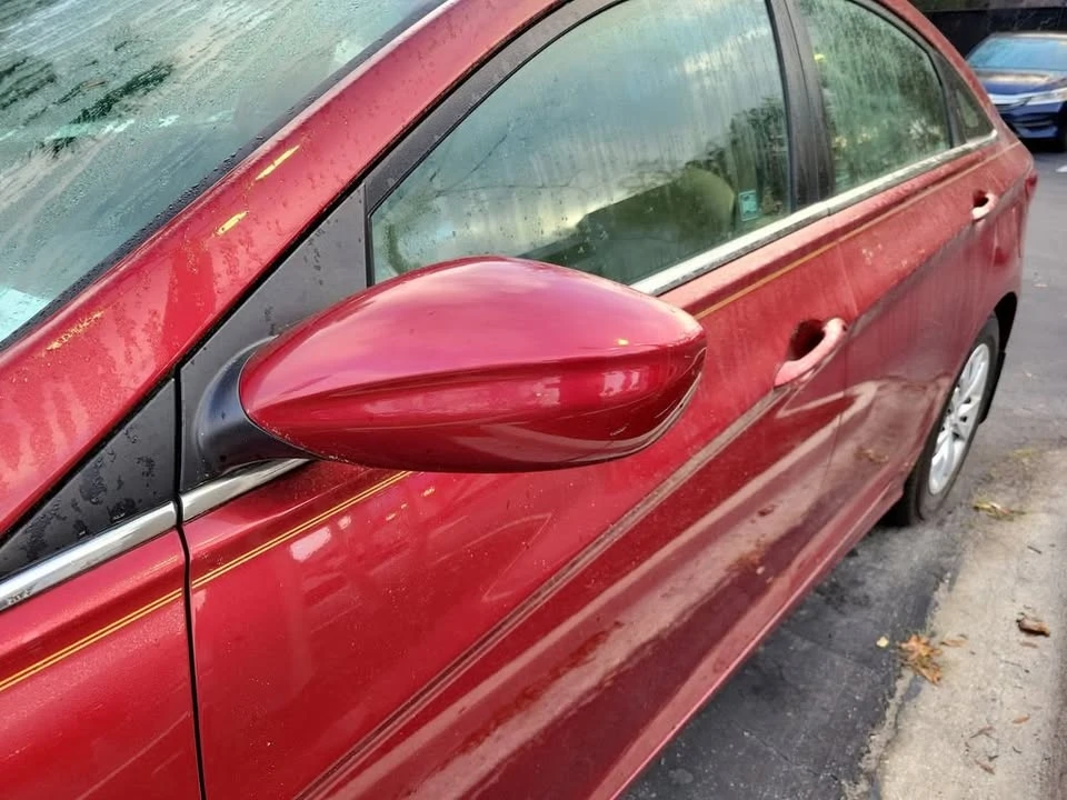 2011 Hyundai Sonata - Image 5 of 17
