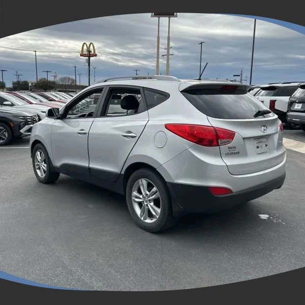 2011 Hyundai Tucson - Image 3 of 4