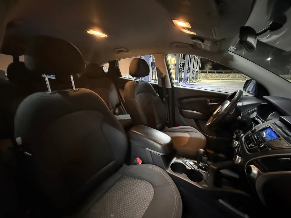 2011 Hyundai Tucson - Image 8 of 9