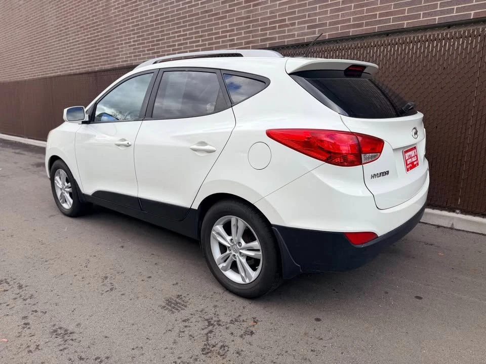 2011 Hyundai Tucson - Image 5 of 18