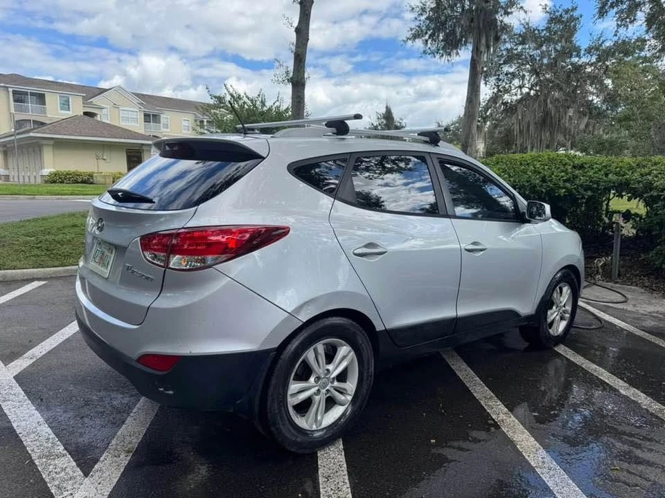2011 Hyundai Tucson - Image 3 of 9