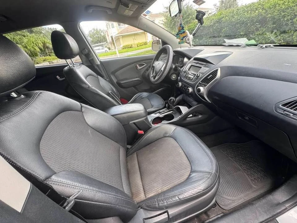 2011 Hyundai Tucson - Image 8 of 9