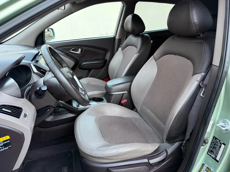 2011 Hyundai Tucson - Image 13 of 20
