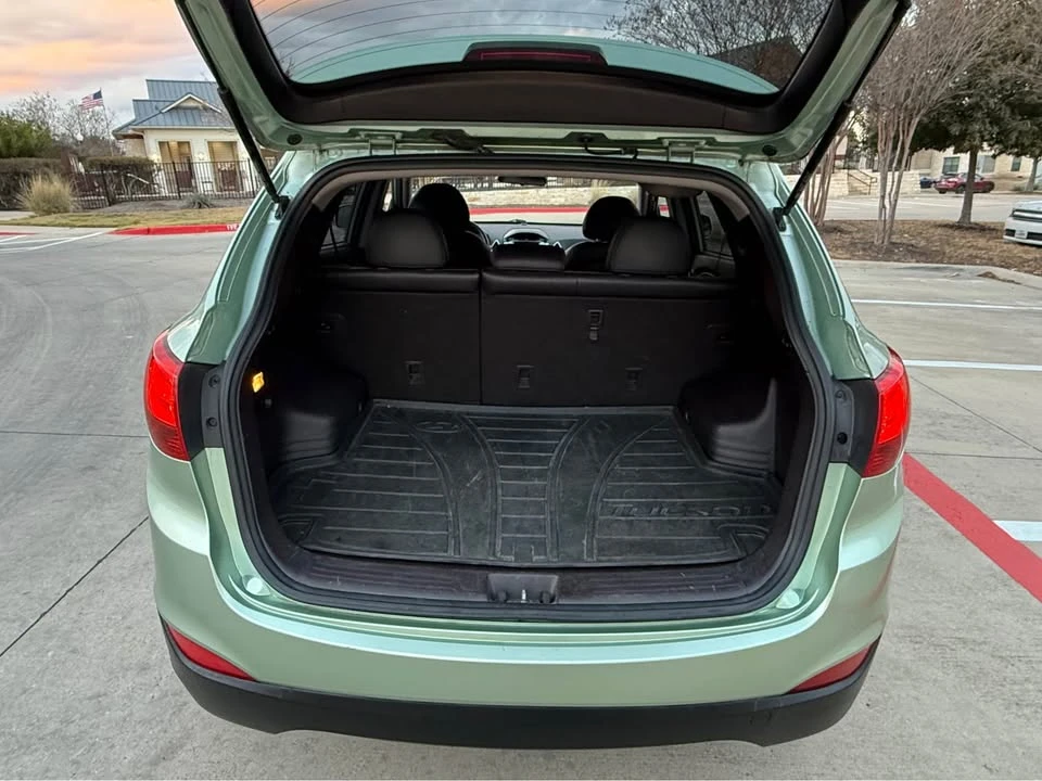 2011 Hyundai Tucson - Image 17 of 20