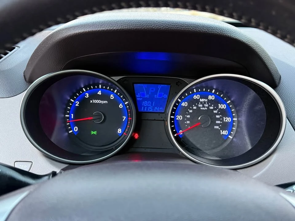 2011 Hyundai Tucson - Image 16 of 20