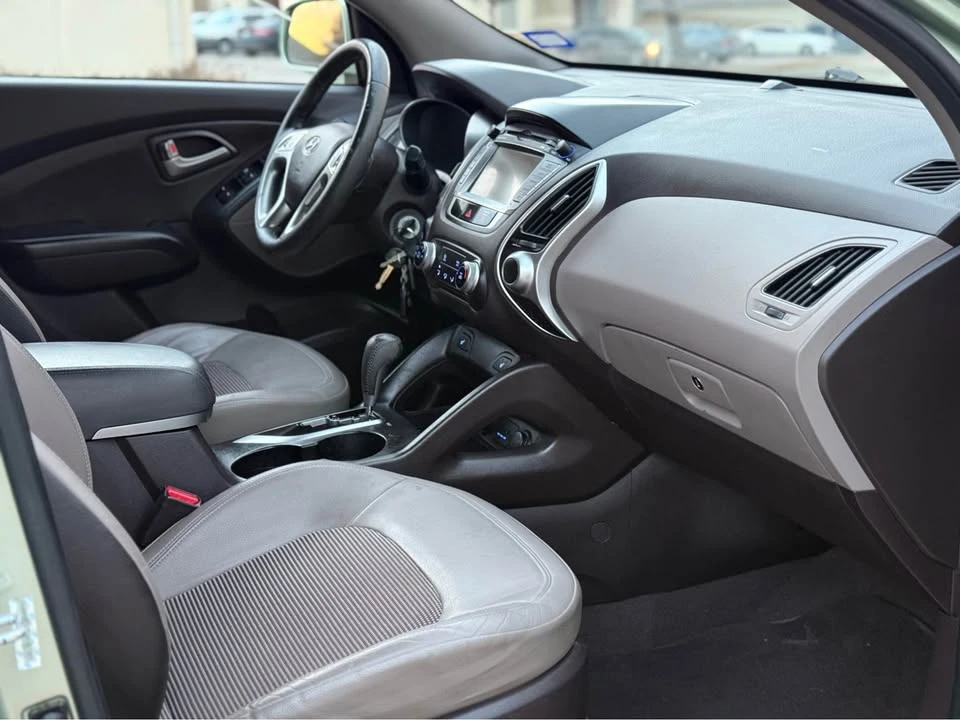 2011 Hyundai Tucson - Image 15 of 20