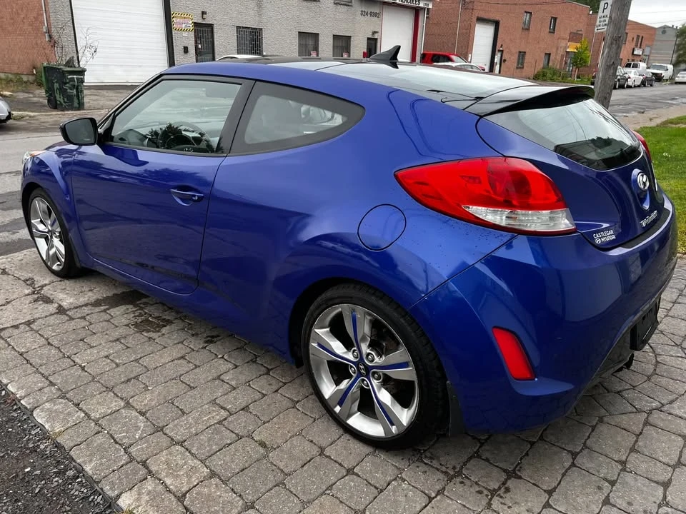 2011 Hyundai Veloster - Image 6 of 17