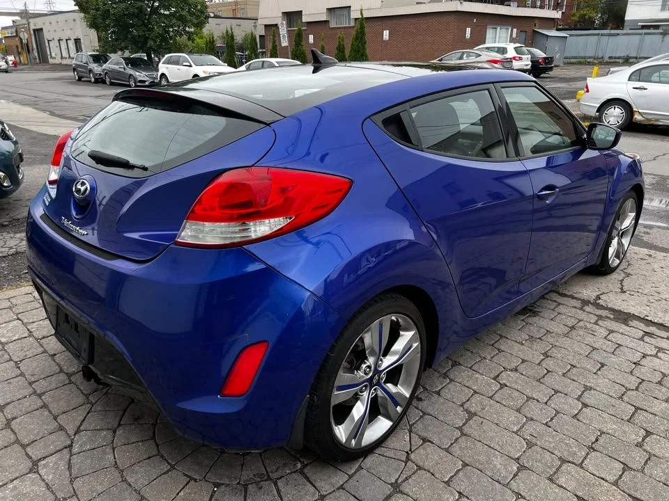 2011 Hyundai Veloster - Image 4 of 17