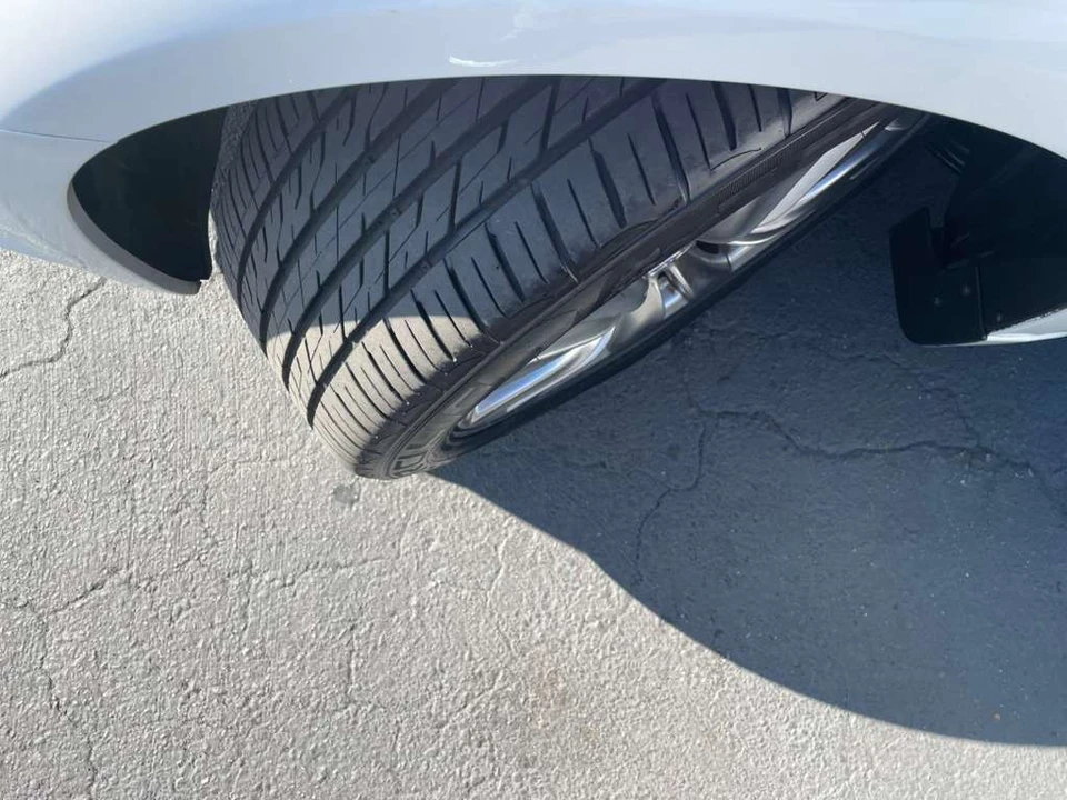 2011 Infiniti M/Q70 4th Gen - Image 17 of 17