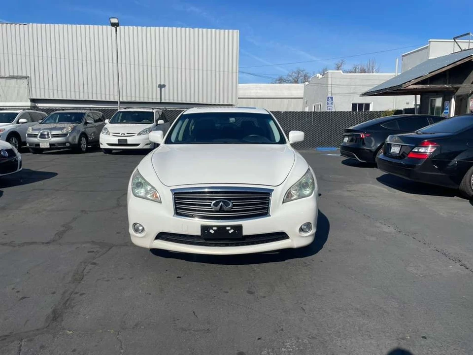 2011 Infiniti M/Q70 4th Gen - Image 2 of 17