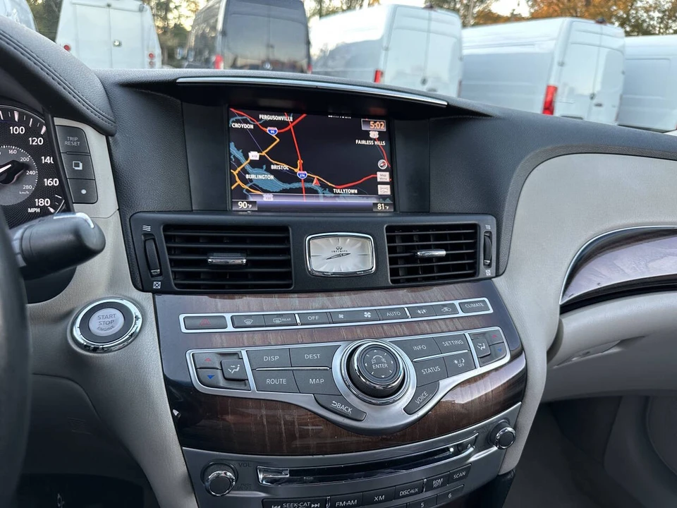 2011 Infiniti M/Q70 4th Gen - Image 21 of 23