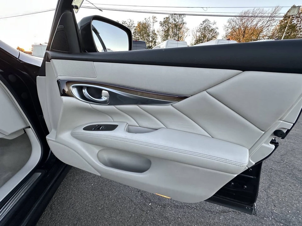 2011 Infiniti M/Q70 4th Gen - Image 13 of 23