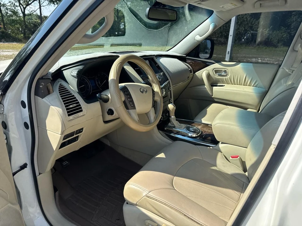 2011 Infiniti QX80 - Image 8 of 17