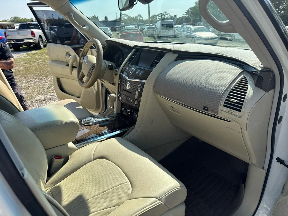2011 Infiniti QX80 - Image 12 of 17
