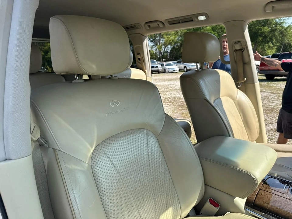 2011 Infiniti QX80 - Image 13 of 17