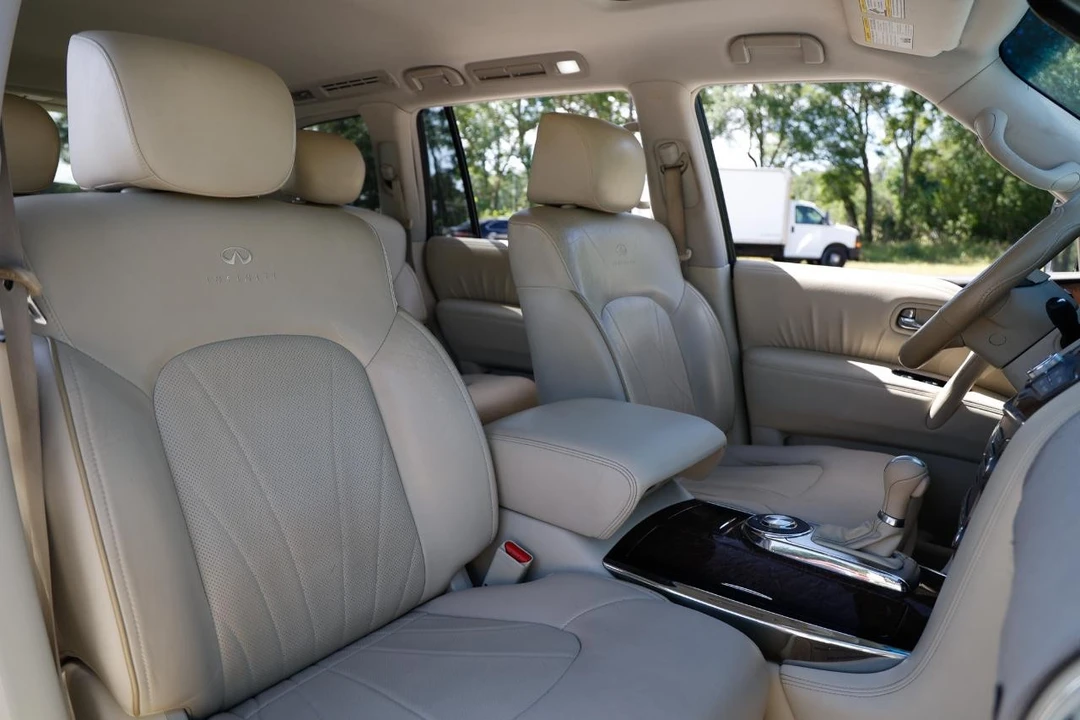 2011 Infiniti QX80 - Image 16 of 21