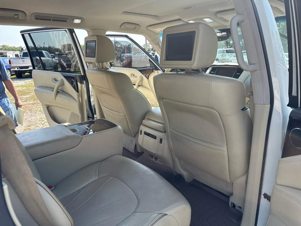 2011 Infiniti QX80 - Image 14 of 17