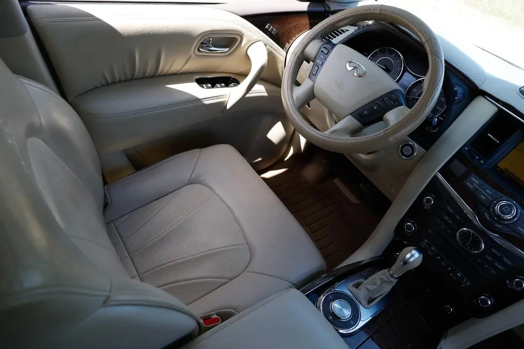 2011 Infiniti QX80 - Image 20 of 21