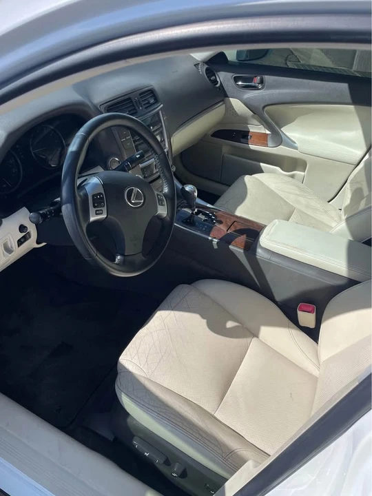 2011 Lexus IS 2nd Gen - Image 8 of 9