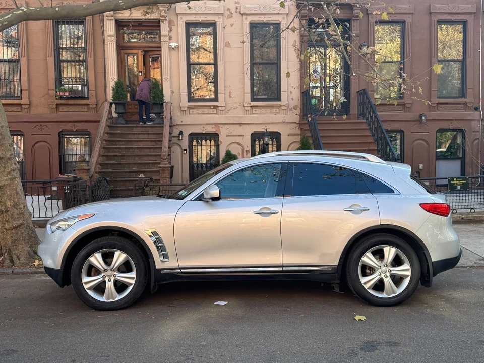 2011 Infiniti FX/QX 2nd Gen - Image 2 of 8