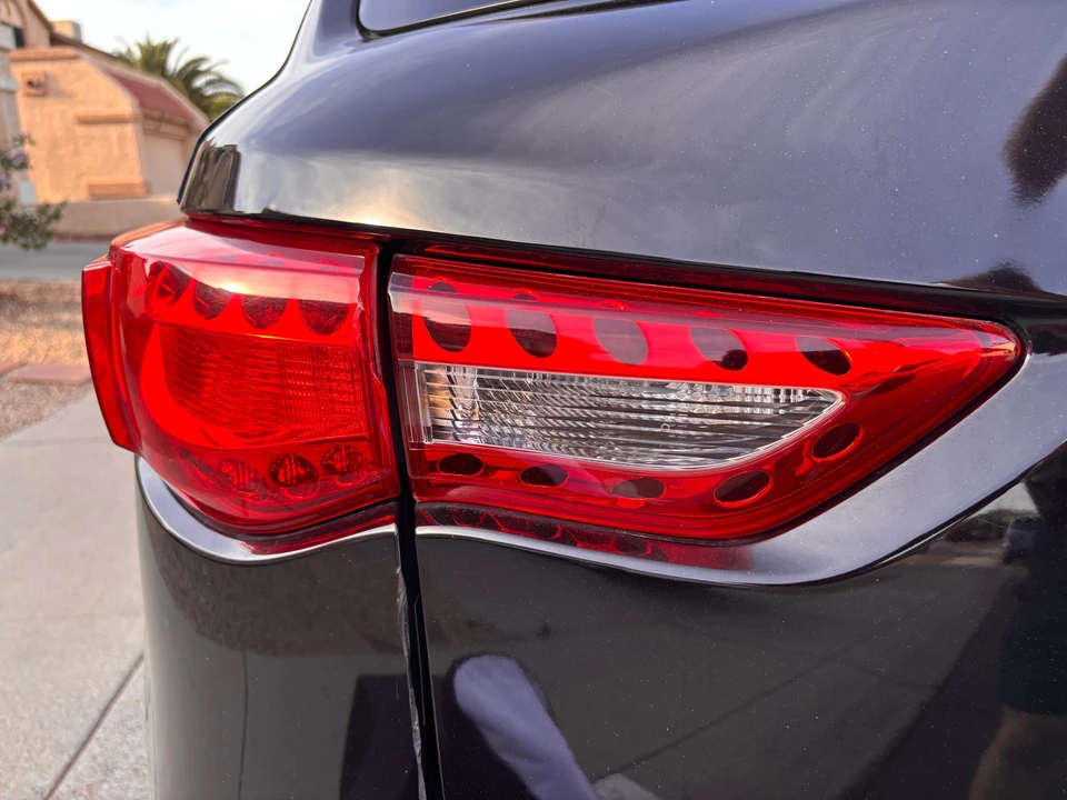 2011 Infiniti FX/QX 2nd Gen - Image 17 of 31