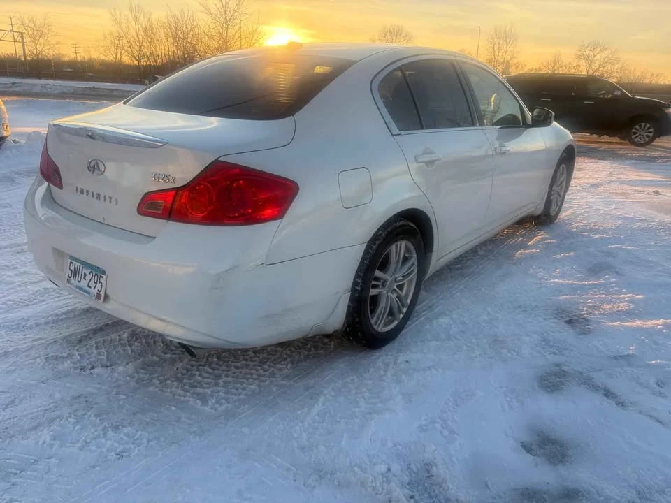 2011 Infiniti G25 4th Gen - Image 2 of 10