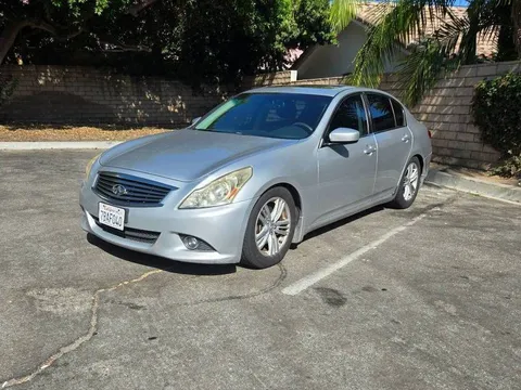 2011 Infiniti G37