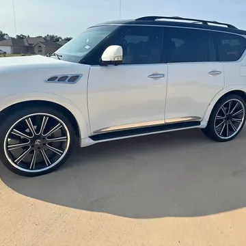 2011 Infiniti QX56 LUXE