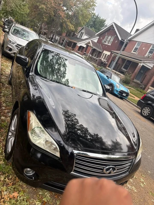 2011 Infiniti M/Q70 4th Gen - Image 2 of 7