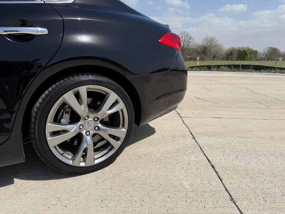 2011 Infiniti M/Q70 4th Gen - Image 19 of 31