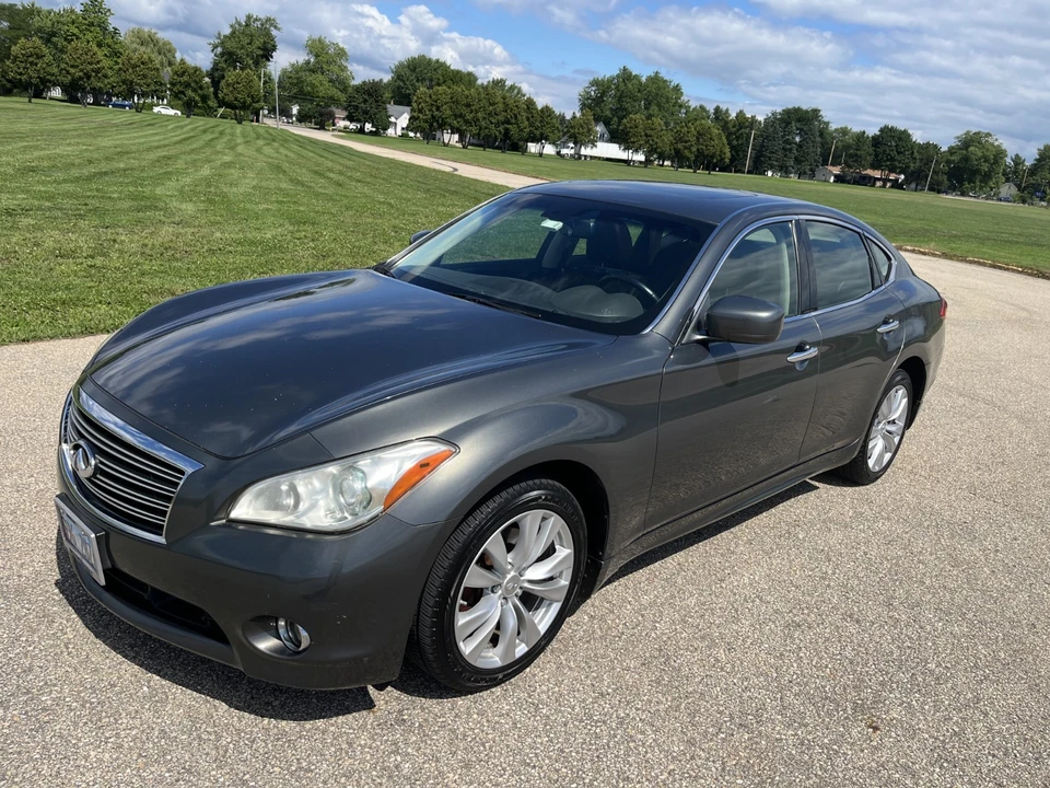 2011 Infiniti M 3rd Gen - Image 3 of 21
