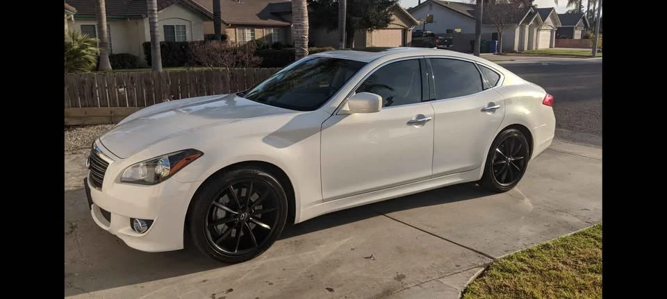 2011 Infiniti M/Q70 4th Gen - Image 3 of 12