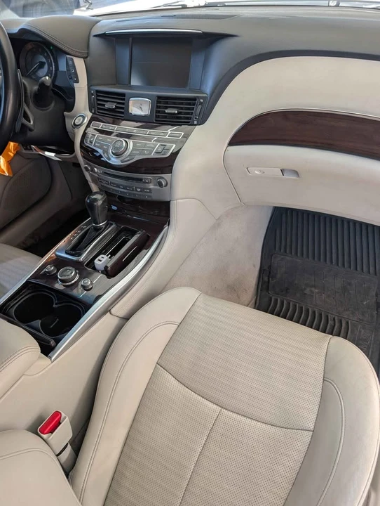 2011 Infiniti M/Q70 4th Gen - Image 8 of 12