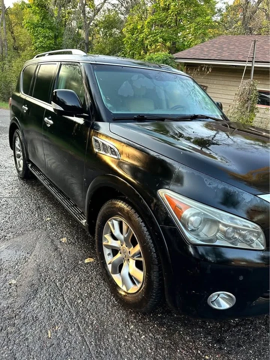 2011 Infiniti QX80 - Image 5 of 10