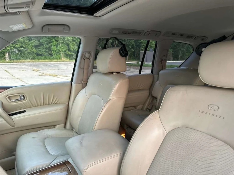 2011 Infiniti QX80 - Image 2 of 16