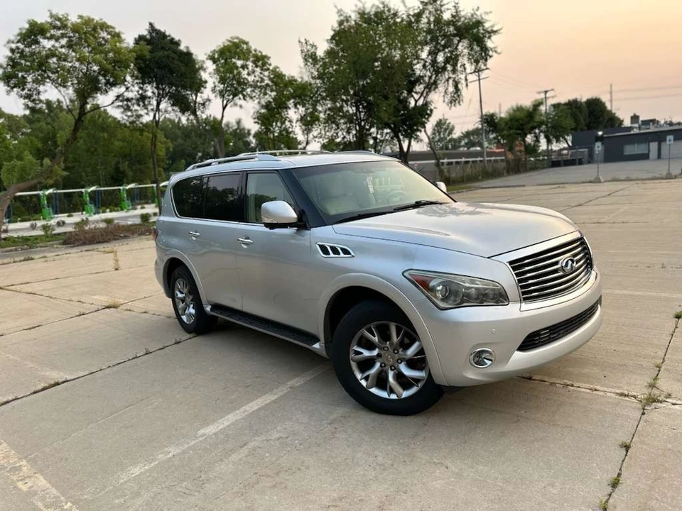 2011 Infiniti QX80 - Image 11 of 16