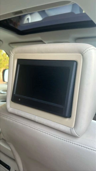 2011 Infiniti QX80 - Image 7 of 14