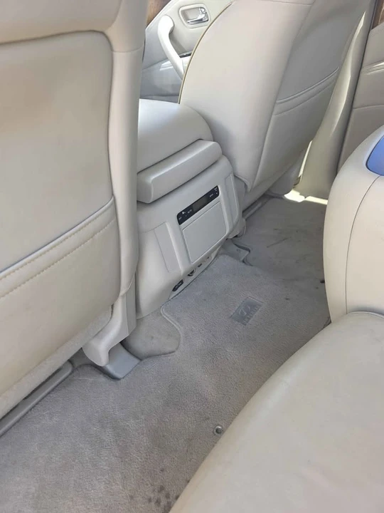 2011 Infiniti QX80 - Image 8 of 19