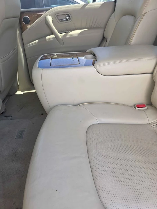 2011 Infiniti QX80 - Image 9 of 19