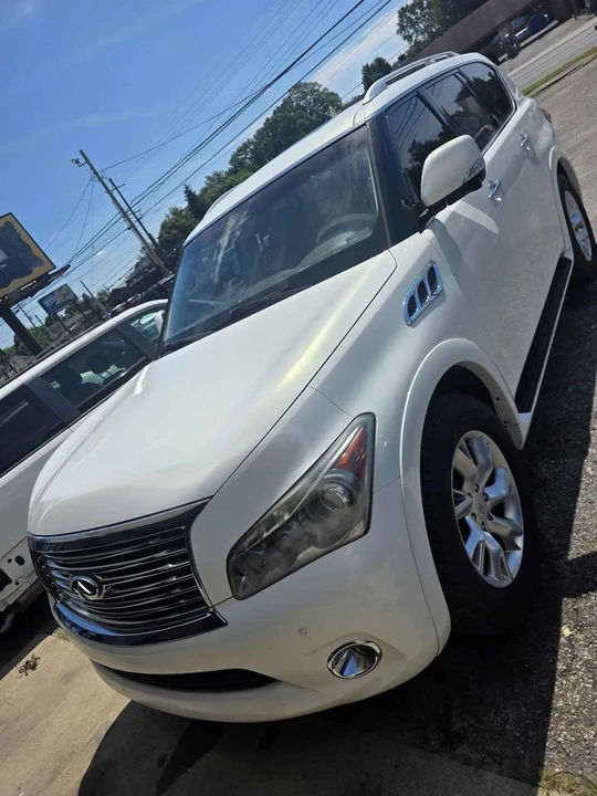 2011 Infiniti QX80 - Image 18 of 19