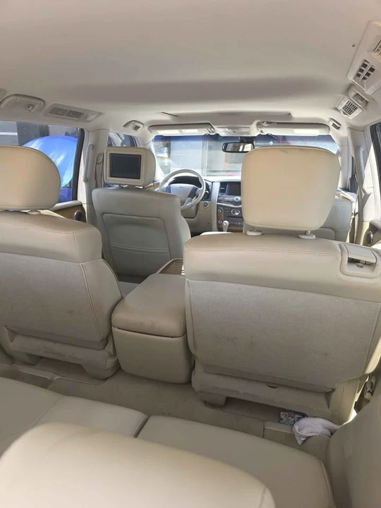 2011 Infiniti QX80 - Image 11 of 19