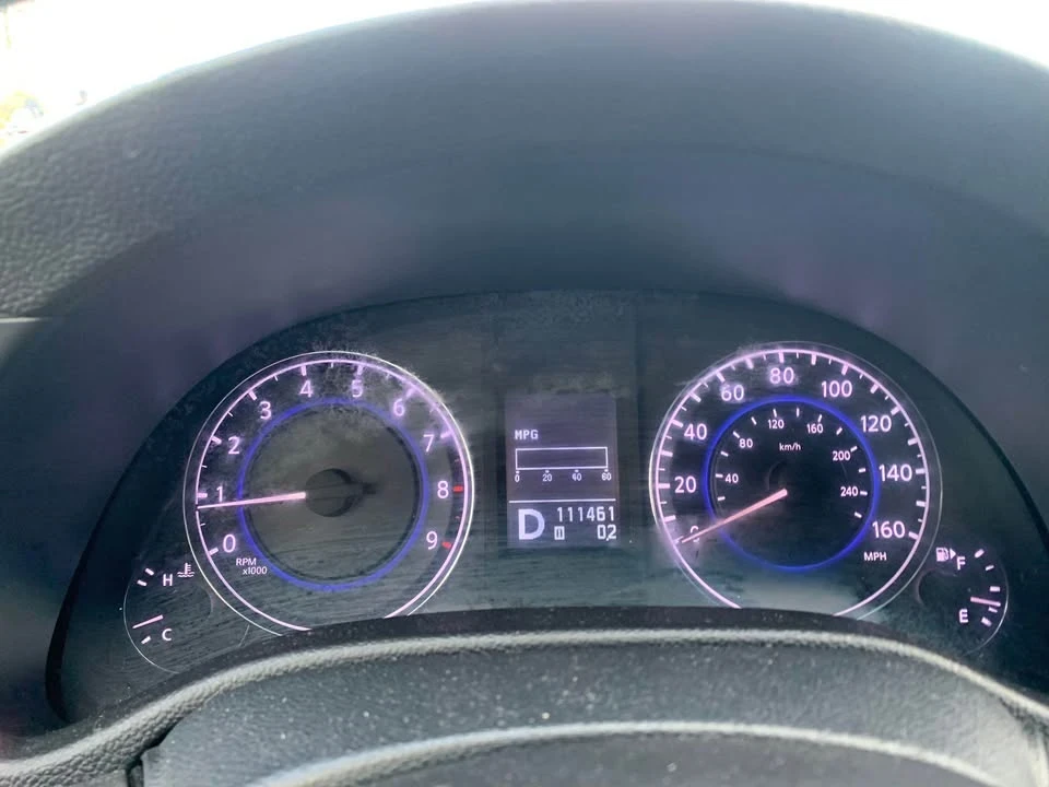 2011 Infiniti G25 4th Gen - Image 2 of 19