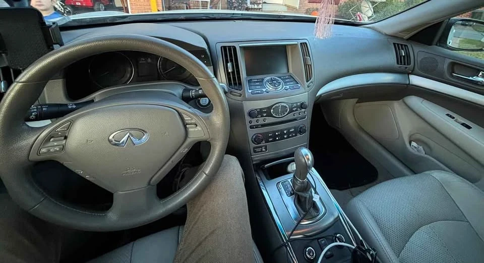 2011 Infiniti G25 4th Gen - Image 5 of 11