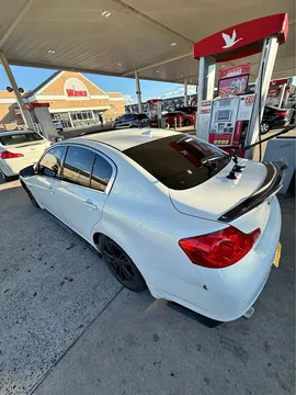 2011 Infiniti G37
