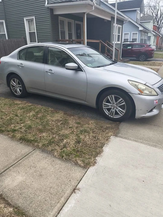 2011 Infiniti G/Q40 - Image 2 of 9
