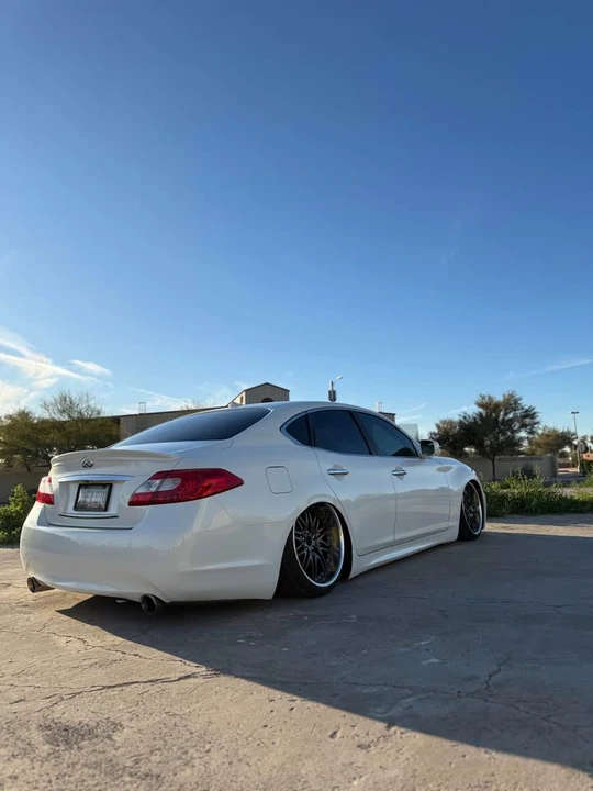 2011 Infiniti M 3rd Gen - Image 6 of 14