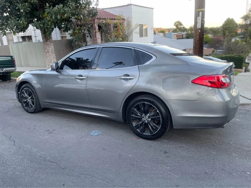 2011 Infiniti M 3rd Gen - Image 2 of 11
