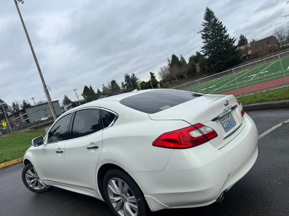 2011 Infiniti M/Q70 4th Gen - Image 7 of 12